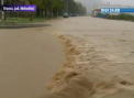 Inundatiile fac ravagii in Romania. Un om si-a pierdut viata, iar peste 900 de gospodarii au fost inundate