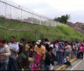 Dezastrul din Venezuela a dat nastere unei noi profesii: statul la coada. Presedintele Maduro: "Da, sunt nebun ca o capra"