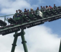 Momentul in care pasagerii au ramas suspendati in aer timp de 40 de minute, intr-un rollercoaster. Cum au fost salvati - VIDEO