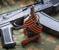 Un francez inarmat cu "explozibil si mitraliere AK-47", arestat la granita Ucrainei. Ce ar fi planuit sa faca la EURO 2016