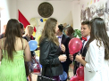 Ziua profesorului, mai saraca. Cu ce cadouri pentru profesori au venit elevii