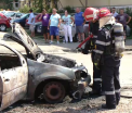 Un taxi a ars pana cand a mai ramas din el doar caroseria. Pericolul ascuns de la care orice masina se poate aprinde