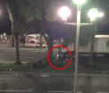 Cine este "eroul" de la Nisa, motociclistul care a incercat sa il opreasca, din mers, pe soferul camionului mortii - VIDEO