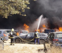 Incendiu devastator la un festival de dans din Portugalia. Mii de oameni au fost evacuati, sute de masini au fost arse
