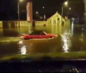 Brasovul, inundat duminica seara, dupa o rupere de nori. Solutia gasita de soferi pentru a-si salva masinile