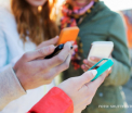Noutati foarte importante pentru utilizatorii de WhatsApp si Waze. Ce schimbari mari vor aparea in cele doua aplicatii