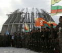 Barbatii si-au taiat barbile iar femeile si-au dat jos valurile. Cum au sarbatorit sirienii care au scapat de ISIS - FOTO
