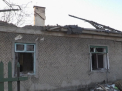 Noi tiruri de artilerie in estul Ucrainei. Trei soldati ucraineni, ucisi; mai multe locuinte - distruse
