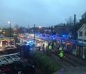 Accident grav in Londra, dupa ce un tramvai s-a rasturnat. Autoritatile anunta ca sunt 51 de raniti si mai multi morti