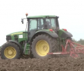 A intrat cu tractorul in rau ca sa il spele si nu a mai iesit. Echipele de salvare au gasit doar utilajul