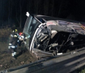 Autocar romanesc rasturnat in Italia, opt persoane au fost ranite. Ambasada: Pasagerii au fost preluati de un alt autocar - FOTO