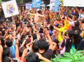 Protest in pielea goala in Filipine. Zeci de studenti au alergat goi intr-un campus