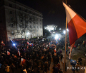 Parlamentul polonez, asediat de protestatari dupa ce accesul presei a fost limitat. "Nu veti iesi pana la Craciun"