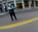 Un motociclist a filmat cu camera de pe casca totul. Gestul facut de acest politist, care il poate costa locul de munca - VIDEO