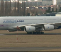 Primul model Airbus A380, cel mai mare avion de pasageri, va fi transformat intr-un muzeu. Cand va fi deschis cum va arata