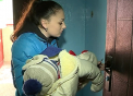 Cele doua surori orfane, eroine ale campaniei Daruiesti si Castigi abia asteapta sa se mute la noua lor casa