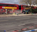 O masina a intrat in multime si in Londra, ranind cel putin 5 persoane. Autoritatile nu stiu daca e un act terorist