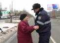 Razii in capitala. Politistii au atentionat sute de oameni care sfideaza regulile de circulatie si trec strada in locuri nepermise