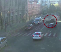 Doi elevi gemeni din Romania s-au rasturnat cu masina in drum spre scoala. Ce a incercat sa faca soferul - VIDEO 