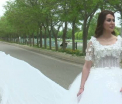 O femeie designer de origine kurda din Irak a creat rochia de mireasa cu cea mai lunga trena, 200 de metri. Cum arata