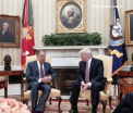 Intalnire "foarte, foarte buna"intre Trump si seful diplomatiei ruse. Presedintele SUA cere Rusiei sa "stapaneasca" Siria