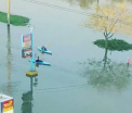 Inundatiile masive din provincia canadiana Quebec i-au inspirat pe locuitori sa gaseasca mijloace alternative de transport