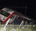 Scene de groaza in Grecia, unde un tren de pasageri a deraiat. Unii calatori au sarit pe geam ca sa scape cu viata - FOTO