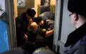 O femeie din capitala, dusa la spital de catre salvatori, pentru ca e obeza. VIDEO