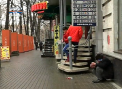 Ciudateniile pe piata valutara continua. Bancile au afisat astazi cotatii mai mici decat cursul oficial stabilit de Banca Nationala - VIDEO