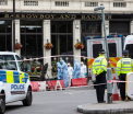 Un american a fost impuscat accidental in cap de politistii britanici, in timpul atentatului din Londra. In ce stare este - VIDEO