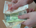 Euro si dolarul se ieftinesc cu un leu. Ce curs a afisat pentru maine Banca Nationala