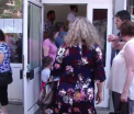 Moldovenii care intentioneaza sa-si perfecteze actele in Romania trebuie sa stie asta. Ore in sir petrecute la cozi uriase, la ghiseele pentru pasapoartele romanesti. Programarile online, ocupate pana la 15 august