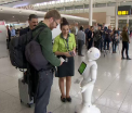 Robotul Bruce Pepper, noul angajat  al aeroportului Zaventem. Ce face pentru calatori si cu ce informatii ii ajuta
