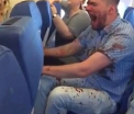 Un pasager rus, beat, plin de sange pe haine, i-a terorizat pe pasagerii cursei Moscova - Antalya - VIDEO