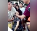 Cand a vazut cat costa, a scapat-o din mana. Momentul in care o femeie din China a lesinat in magazin din cauza socului suferit - VIDEO