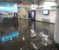 Zeci de statii de metrou din Paris au fost inchise dupa ce ploi torentiale au provocat inundatii in subteran - VIDEO