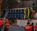Accident grav al unui autocar cu turisti, langa Lima. Cel putin 8 oameni au murit si mai multi copii sunt raniti - FOTO