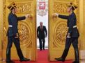 Criza din Rusia a ajuns la Kremlin. Putin isi taie salariul cu 10%, alaturi de cele ale premierului, ministrilor si ale altor demnitari si functionari publici