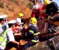 Alunecare de teren filmata in China. Mai multe masini au fost impinse de pe sosea. Imagini socante - VIDEO