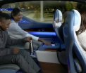 Masina care se conduce singura ar putea ajunge pe piata in anul 2020. Marea intrebare: ce vor mai face oamenii in autoturisma