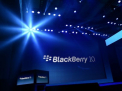 Cel mai nou BlackBerry este desenat de Porsche si costa 2.000 de dolari
