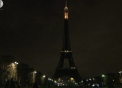 ORA PAMANTULUI. Mii de orase din intreaga lume si-au stins luminile pentru o ora: Big Ben-ul si Turnul Eiffel, in bezna