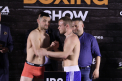 Lupta privirilor si cantarirea participantilor la primul spectacol de box profesionist din Moldova a avut loc astazi intr-un centru comercial din capitala. Cei 26 de boxeri, care vor intra in ring, si-au demonstrat capacitatea de a-si tine emotiile in frau - GALERIE FOTO/VIDEO
