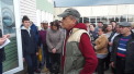 Produc cabluri pentru automobile de lux precum BMW si Mercedes, care costa mii de euro, dar sunt platiti cu banuti. Mai multi muncitori de la o fabrica din Causeni au protestat cerand salarii mai mari, dar si conditii de munca decente - VIDEO