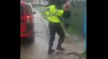 O fetita din Balti a incurcat troleibuzul din cauza ploii si a ajuns in alt capat de oras. Cum a fost gasita de politisti - VIDEO
