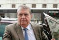 Fostul presedinte din Peru s-a impuscat inainte sa fie arestat. A murit in timpul operatiei
