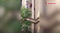 Caz socant in China. O batrana a reusit sa ramana in viata dupa ce a coborat in jos, pe fatada cladirii, zece etaje - VIDEO
