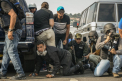 Lupte violente intre sustinatorii lui Maduro si Guaido. Masinile armatei au trecut peste oameni - GALERIE FOTO