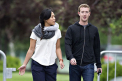 Mark Zuckerberg si-a cumparat in secret vile de 60 de milioane $. De ce le-ar putea demola