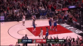 Nebunie si dramatism la cote maxime in liga nord americana de baschet. Formatia din Portland a castigat cel mai lung meci din playoff-ul NBA, dupa ce a avut nevoie de tocmai patru reprize de prelungiri - VIDEO